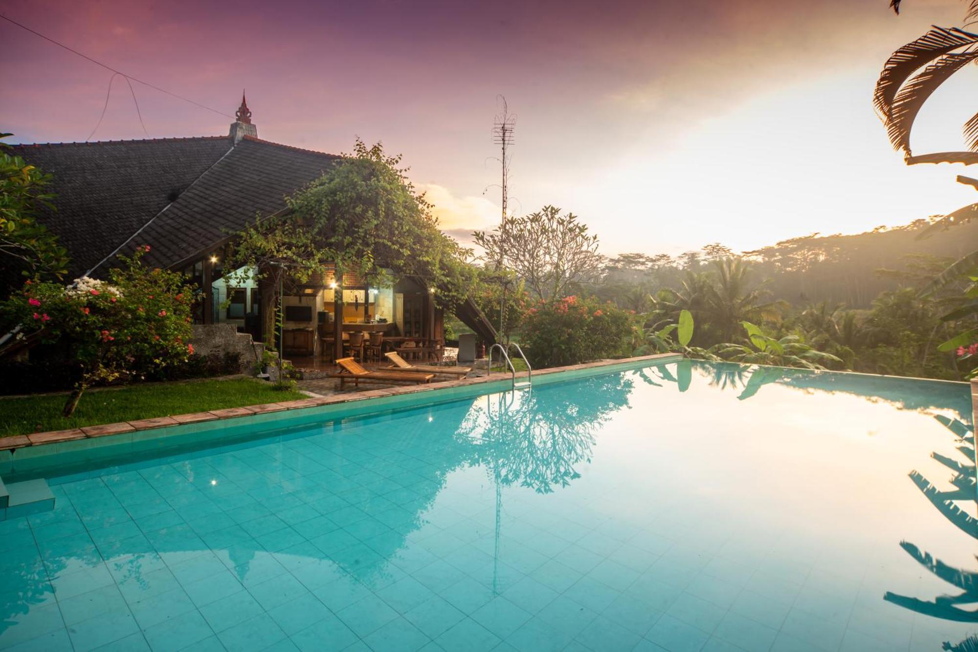 Dandan Bukit Villa *