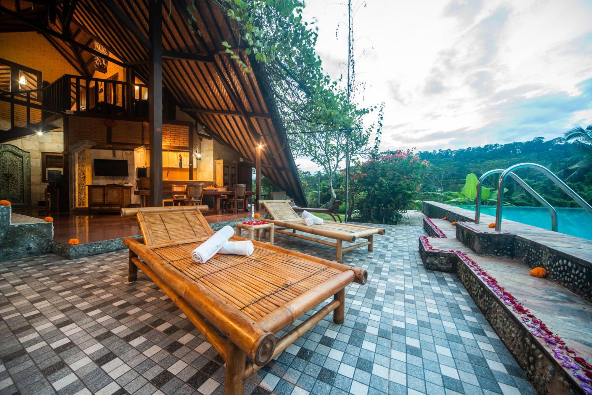 Dandan Bukit Villa Payangan